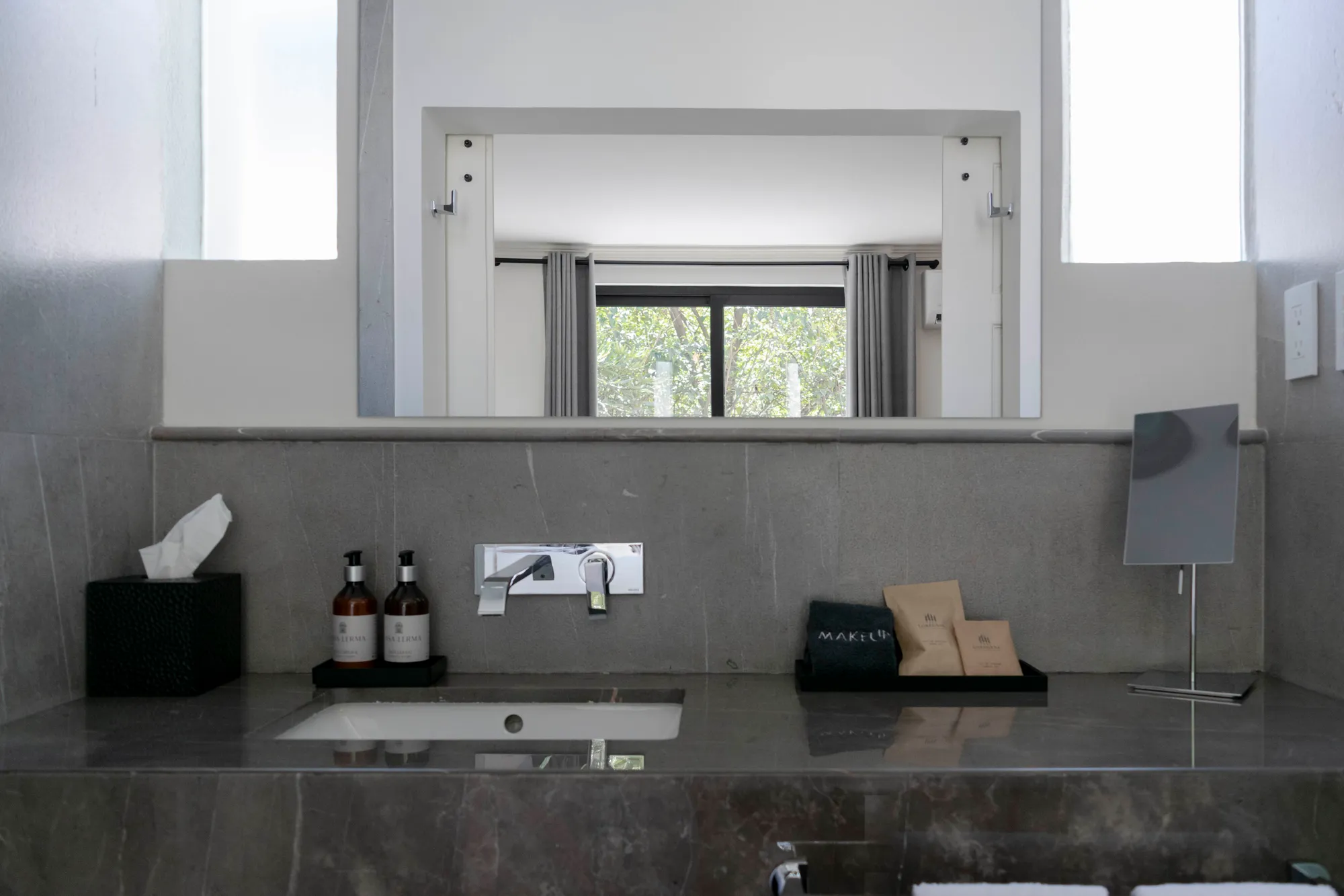 Premier Suite - 2